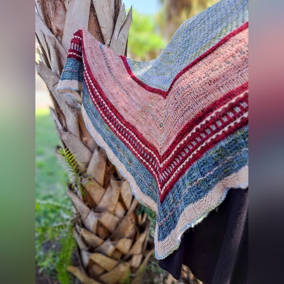 Hand Crafted OOAK Soft Wool Triangular Striped Natural Red Pink Blue Knit Wrap - Picture 11 of 12